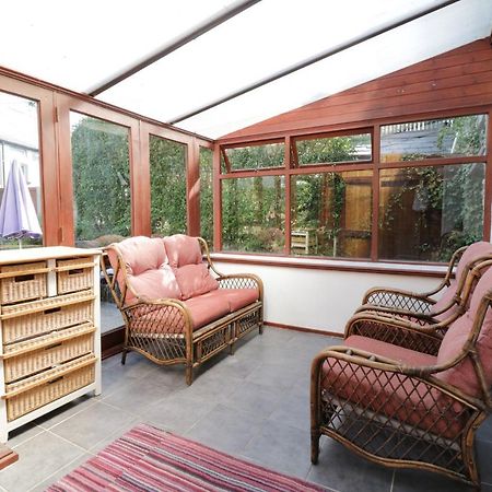 Arosfa Villa บาลา ภายนอก รูปภาพ